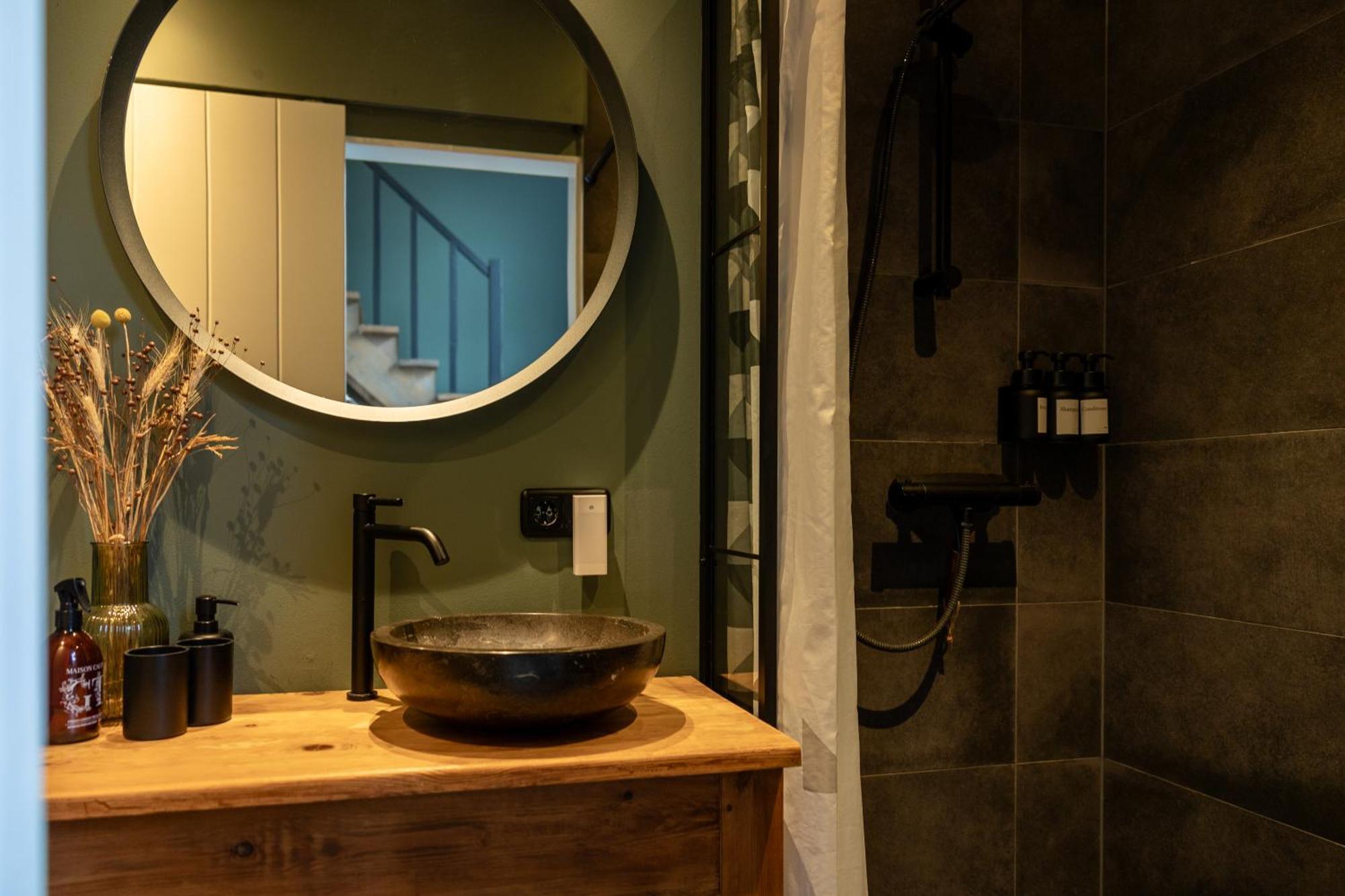 B&B Thus Yn Hantum Экстерьер фото